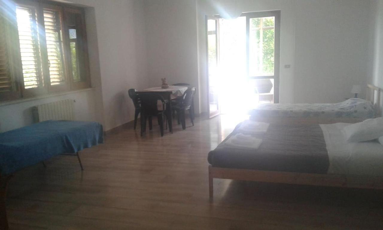 Villa Lucia Affitta Camere Formia Luaran gambar