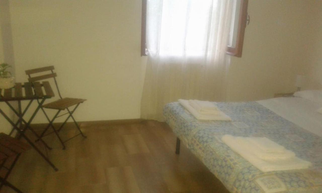 Villa Lucia Affitta Camere Formia Luaran gambar